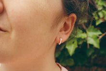Load image into Gallery viewer, Jimmy Hoop Earrings