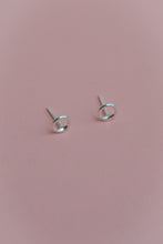Load image into Gallery viewer, Sophie Earrings
