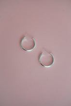 Load image into Gallery viewer, Ryan Hoop Earrings
