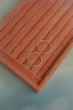 Load image into Gallery viewer, Kirsten Earrings
