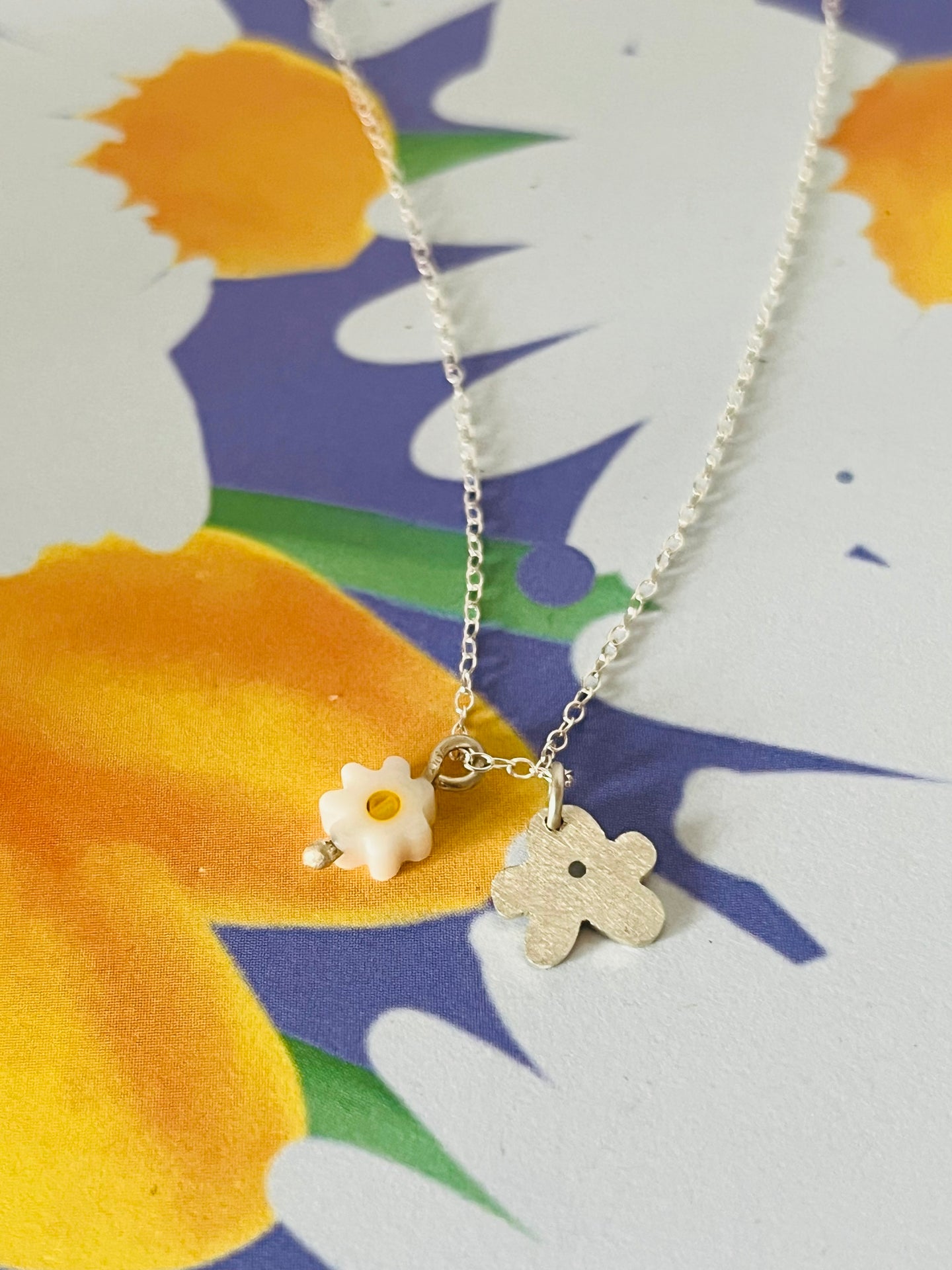 Lazy Daisy Sample Necklace